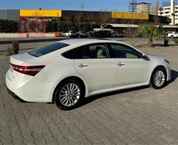 تويوتا أفالون